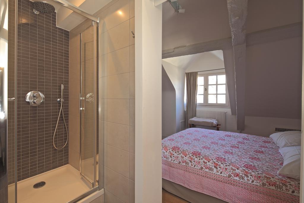 Hotel De Biencourt Azay-le-Rideau Rom bilde